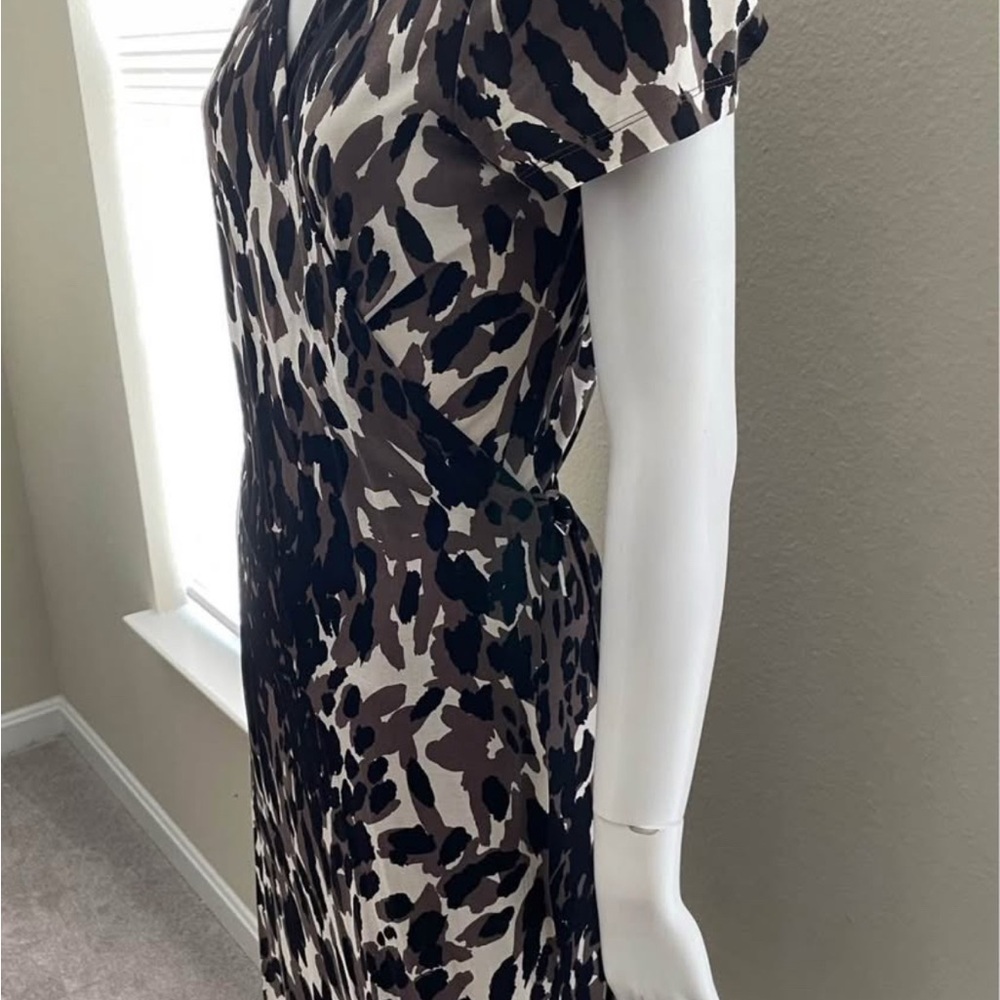 Banana Republic Elegant Black and Cream Patterned Dress (L) - Picture 10 of 12